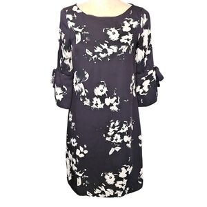 H&M Black White Floral Bell Sleeve Dress Size 4